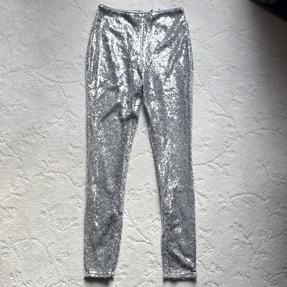 Forever 21 Pants - NWT Silver Sequin Skinny Leg Pants, size Juniors Medium